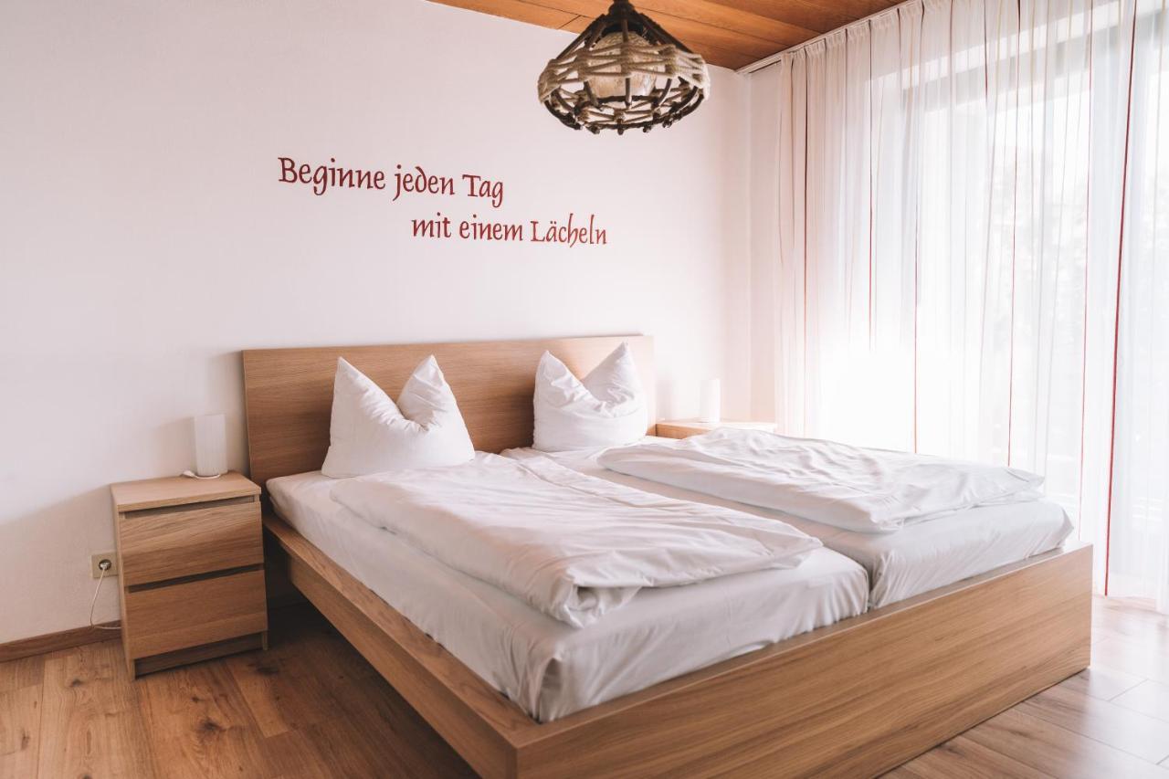 Landgasthof Zum Hieblwirt Hotel Neukirchen  Buitenkant foto